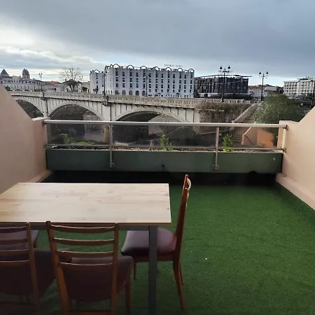 Grand Avec Terrasse شقة داكس